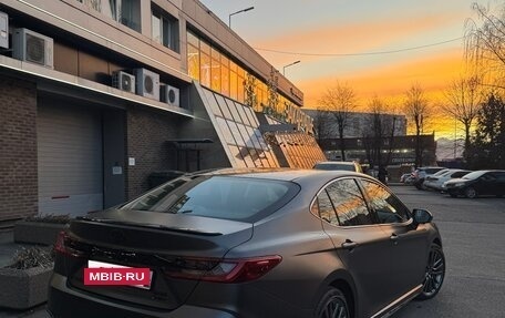 Toyota Camry, 2025 год, 5 300 000 рублей, 2 фотография