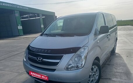 Hyundai Grand Starex Grand Starex I рестайлинг 2, 2010 год, 1 530 000 рублей, 3 фотография