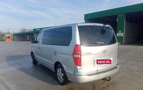 Hyundai Grand Starex Grand Starex I рестайлинг 2, 2010 год, 1 530 000 рублей, 12 фотография