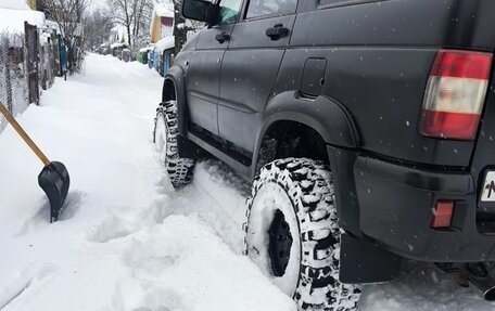 ЛуАЗ Patriot, 2011 год, 990 000 рублей, 16 фотография