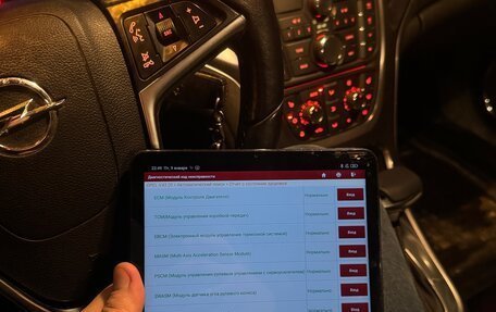 Opel Astra J, 2012 год, 650 000 рублей, 2 фотография