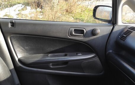 Honda Stream I рестайлинг, 2002 год, 480 000 рублей, 11 фотография