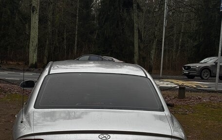 Hyundai Sonata IV рестайлинг, 2002 год, 350 000 рублей, 6 фотография