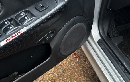 Hyundai Sonata IV рестайлинг, 2002 год, 350 000 рублей, 14 фотография