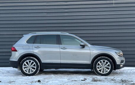 Volkswagen Tiguan II, 2020 год, 2 899 000 рублей, 9 фотография