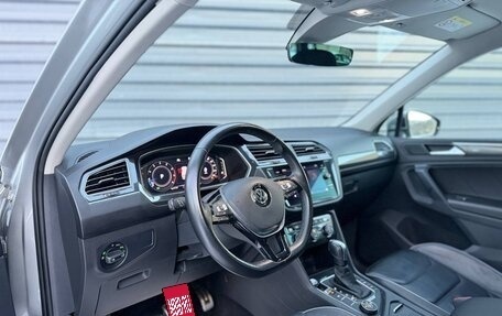 Volkswagen Tiguan II, 2020 год, 2 899 000 рублей, 23 фотография