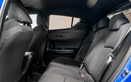 Toyota C-HR I рестайлинг, 2018 год, 2 480 000 рублей, 7 фотография