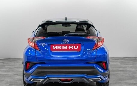 Toyota C-HR I рестайлинг, 2018 год, 2 480 000 рублей, 4 фотография