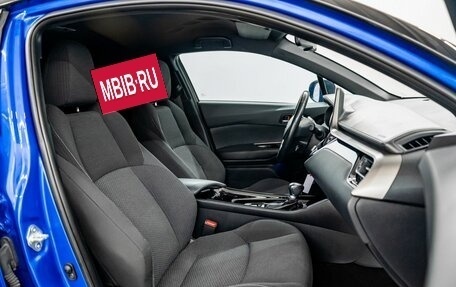 Toyota C-HR I рестайлинг, 2018 год, 2 480 000 рублей, 6 фотография