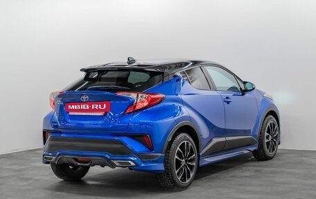 Toyota C-HR I рестайлинг, 2018 год, 2 480 000 рублей, 3 фотография