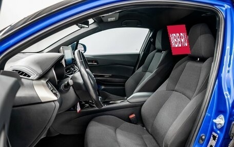 Toyota C-HR I рестайлинг, 2018 год, 2 480 000 рублей, 5 фотография