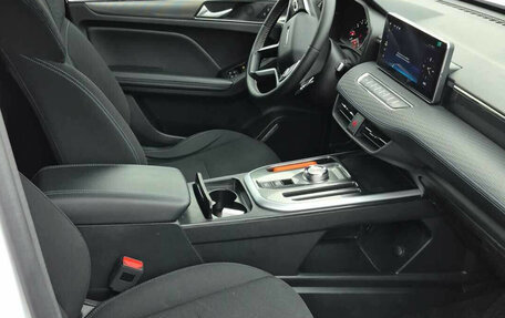 Haval Jolion, 2024 год, 1 584 000 рублей, 6 фотография