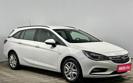 Opel Astra K, 2018 год, 1 590 000 рублей, 7 фотография