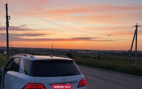 Mercedes-Benz GLE, 2018 год, 4 900 000 рублей, 3 фотография