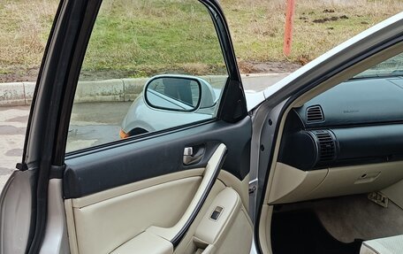 Nissan Skyline, 2001 год, 550 000 рублей, 11 фотография