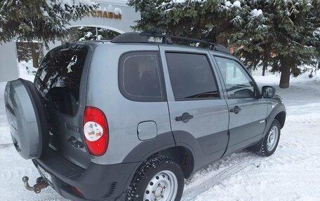 Chevrolet Niva I рестайлинг, 2013 год, 395 000 рублей, 5 фотография