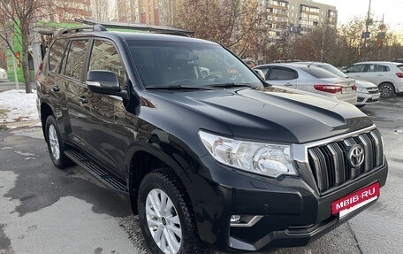 Toyota Land Cruiser Prado 150 рестайлинг 2, 2021 год, 5 810 000 рублей, 3 фотография