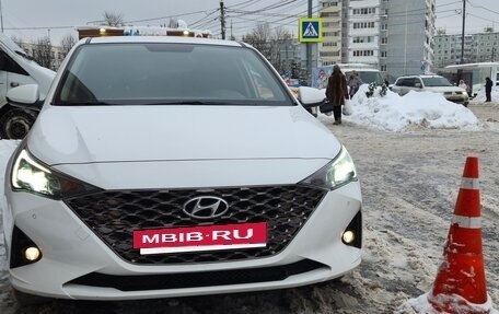 Hyundai Solaris II рестайлинг, 2021 год, 1 830 000 рублей, 5 фотография