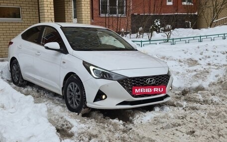 Hyundai Solaris II рестайлинг, 2021 год, 1 830 000 рублей, 12 фотография