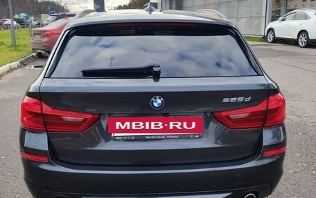 BMW 5 серия, 2017 год, 3 175 000 рублей, 4 фотография