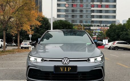 Volkswagen Golf VIII, 2021 год, 1 995 000 рублей, 2 фотография