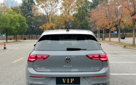 Volkswagen Golf VIII, 2021 год, 1 995 000 рублей, 6 фотография