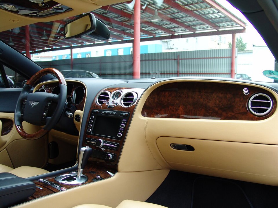 Bentley Continental GT, 2009 год, 700 000 рублей, 19 фотография