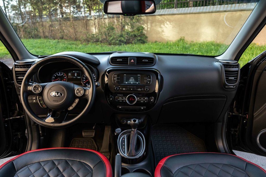 KIA Soul II рестайлинг, 2019 год, 380 000 рублей, 19 фотография