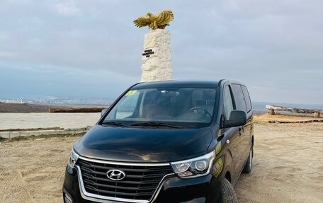 Hyundai H-1 II рестайлинг, 2021 год, 3 369 000 рублей, 1 фотография