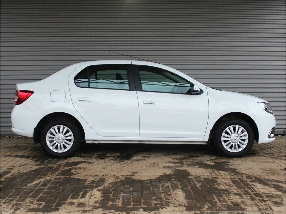 Renault Logan II рестайлинг, 2020 год, 300 000 рублей, 2 фотография