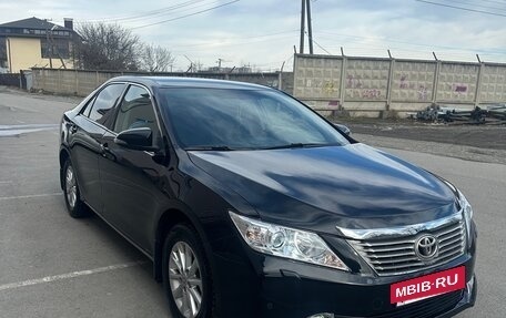 Toyota Camry, 2013 год, 1 800 000 рублей, 2 фотография