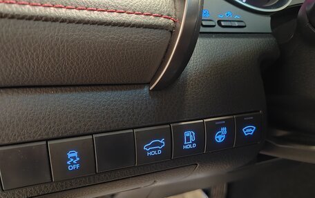 Toyota Camry, 2021 год, 3 200 000 рублей, 12 фотография