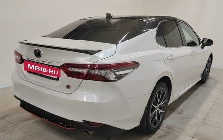 Toyota Camry, 2021 год, 3 200 000 рублей, 3 фотография