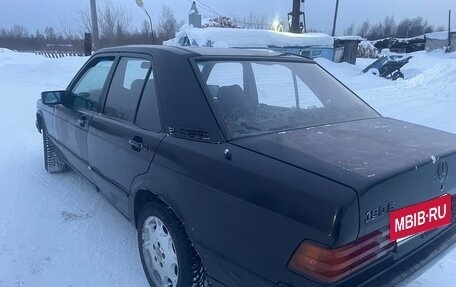 Mercedes-Benz 190 (W201), 1985 год, 200 000 рублей, 7 фотография