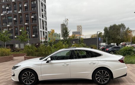 Hyundai Sonata VIII, 2020 год, 2 550 000 рублей, 2 фотография