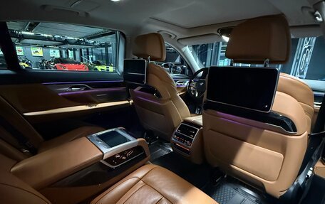 BMW 7 серия, 2019 год, 5 100 000 рублей, 21 фотография