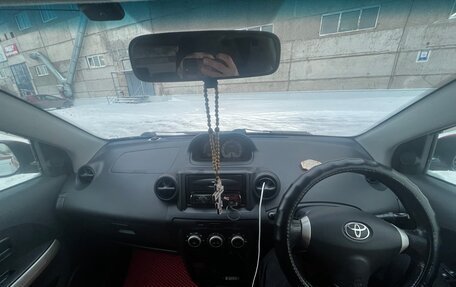 Toyota Ist II, 2005 год, 650 000 рублей, 15 фотография