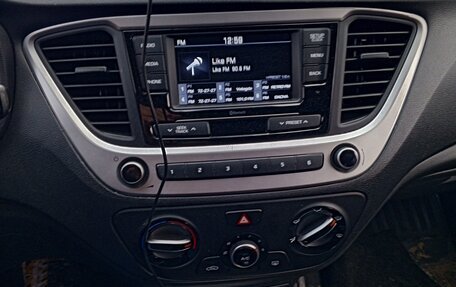 Hyundai Solaris II рестайлинг, 2018 год, 1 200 000 рублей, 9 фотография