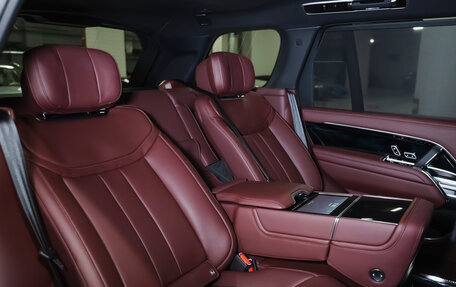 Land Rover Range Rover IV рестайлинг, 2025 год, 25 000 000 рублей, 28 фотография