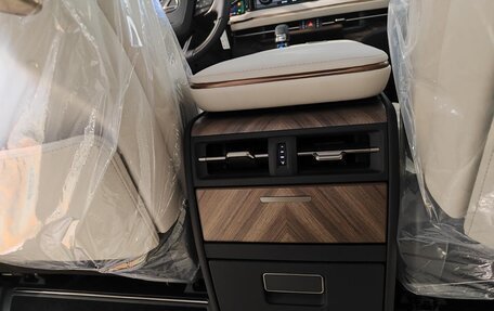 Lexus LM, 2025 год, 18 890 000 рублей, 19 фотография