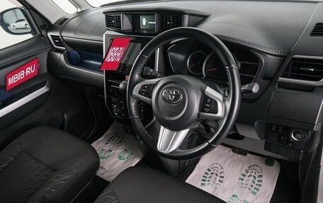 Toyota Roomy I, 2017 год, 1 149 000 рублей, 9 фотография
