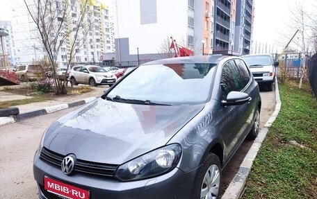 Volkswagen Golf VI, 2011 год, 900 000 рублей, 1 фотография