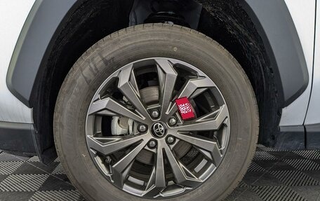 Toyota RAV4, 2025 год, 4 950 000 рублей, 7 фотография