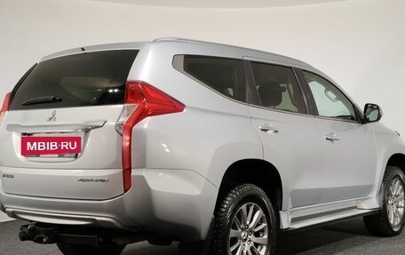 Mitsubishi Pajero Sport III рестайлинг, 2018 год, 2 500 000 рублей, 4 фотография