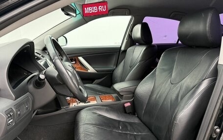 Toyota Camry, 2011 год, 1 130 000 рублей, 10 фотография