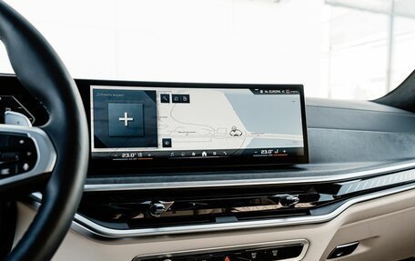 BMW X7, 2025 год, 16 фотография