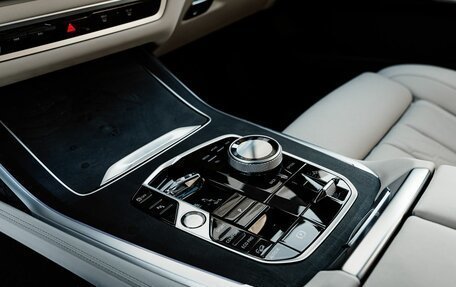 BMW X7, 2025 год, 17 фотография