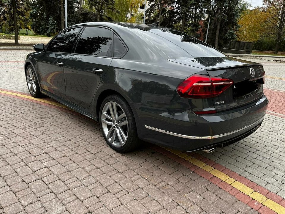 Volkswagen Passat B8, 2019 год, 500 000 рублей, 5 фотография