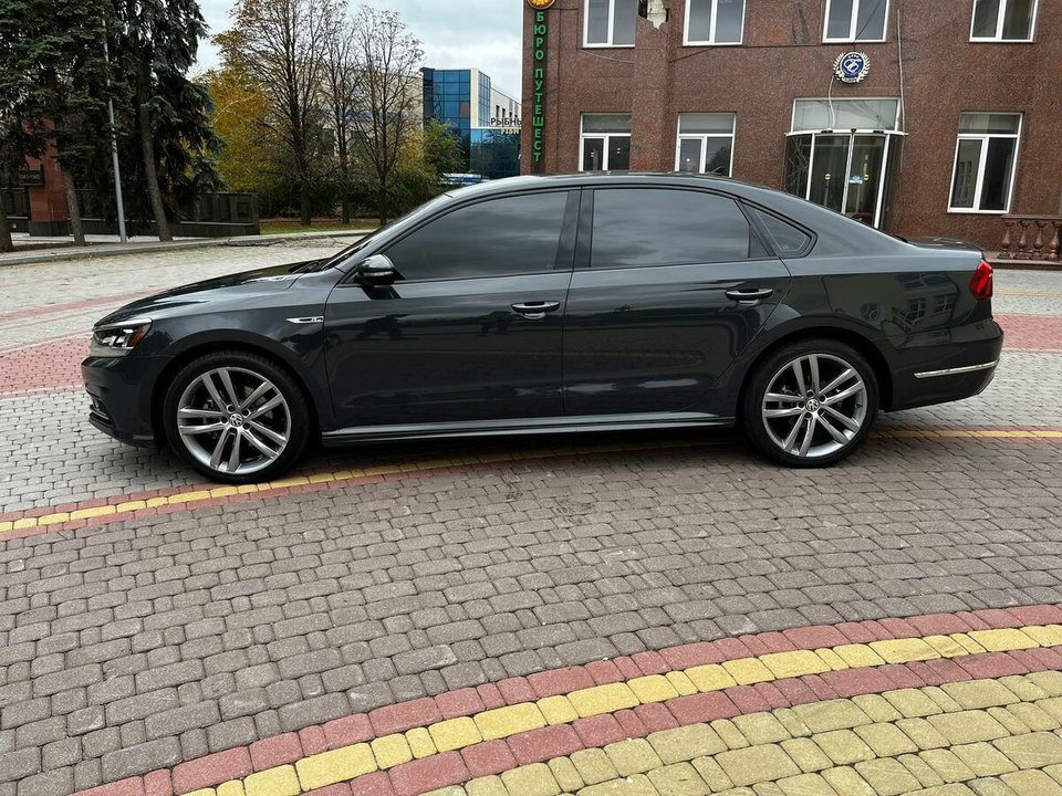 Volkswagen Passat B8, 2019 год, 500 000 рублей, 7 фотография
