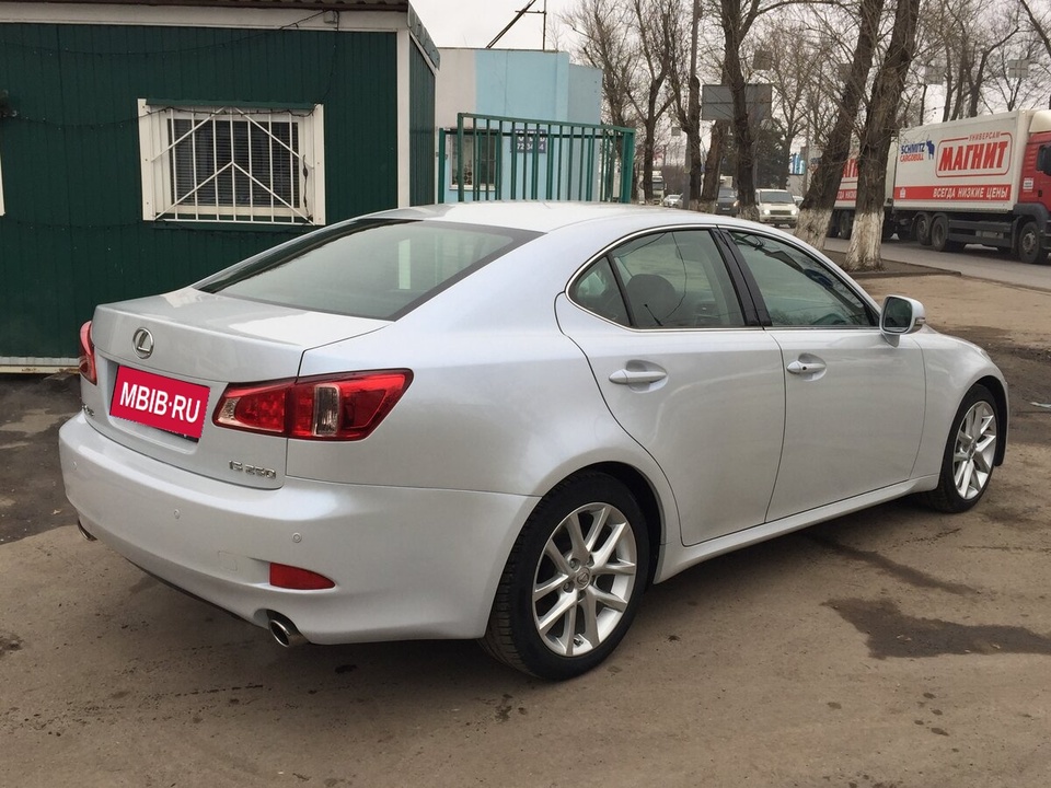 Lexus IS II рестайлинг 2, 2012 год, 410 000 рублей, 3 фотография